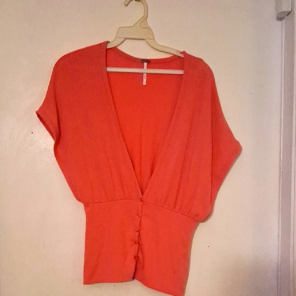 Chic Coral Top with Button Detail 160p